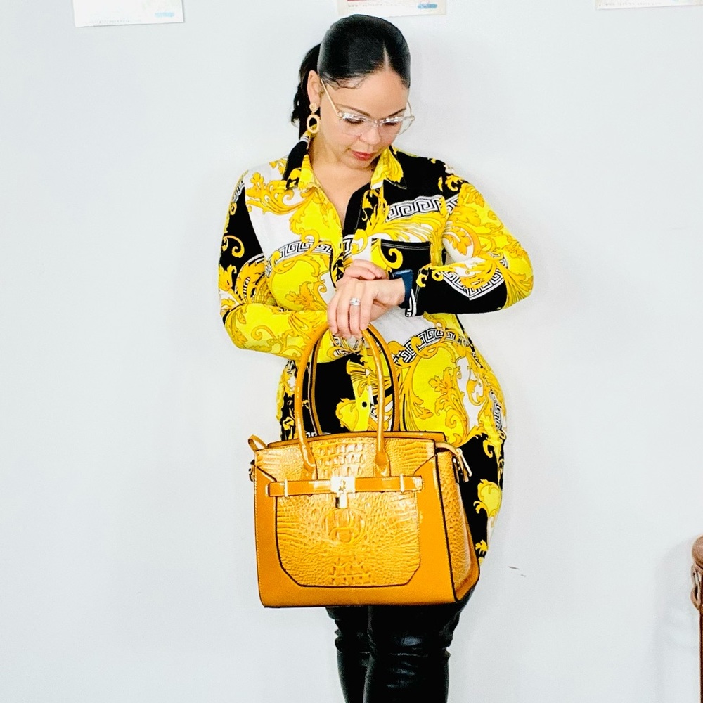 Queen Tote Bag/ Wallet Set - Picture 4 of 5
